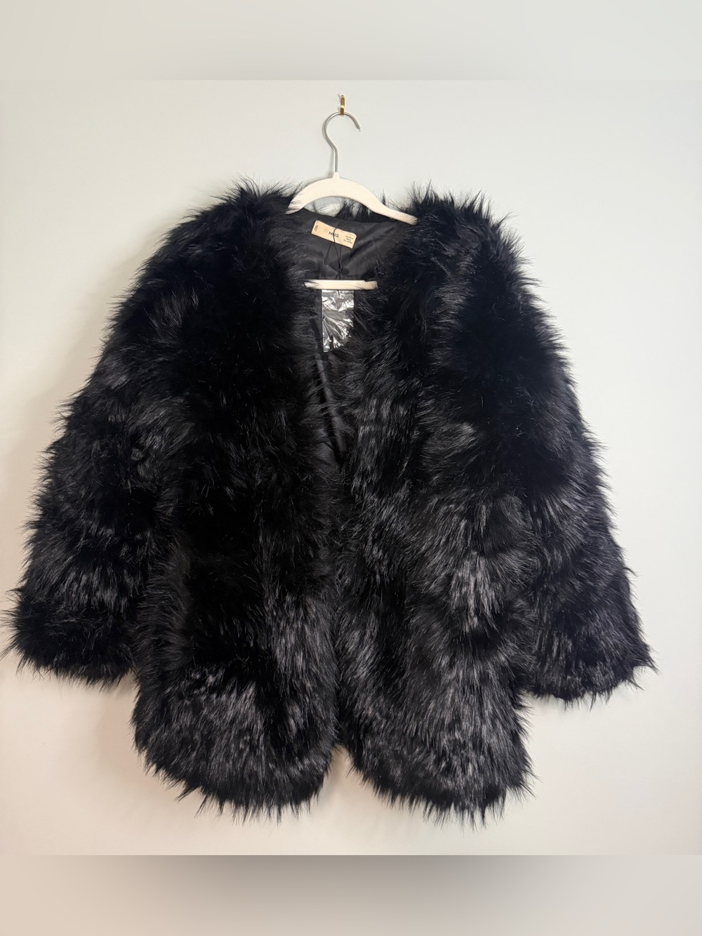 MANGO New Black Faux Fur Jacket Shaggy Fluffy Winter Coat Women's Size M